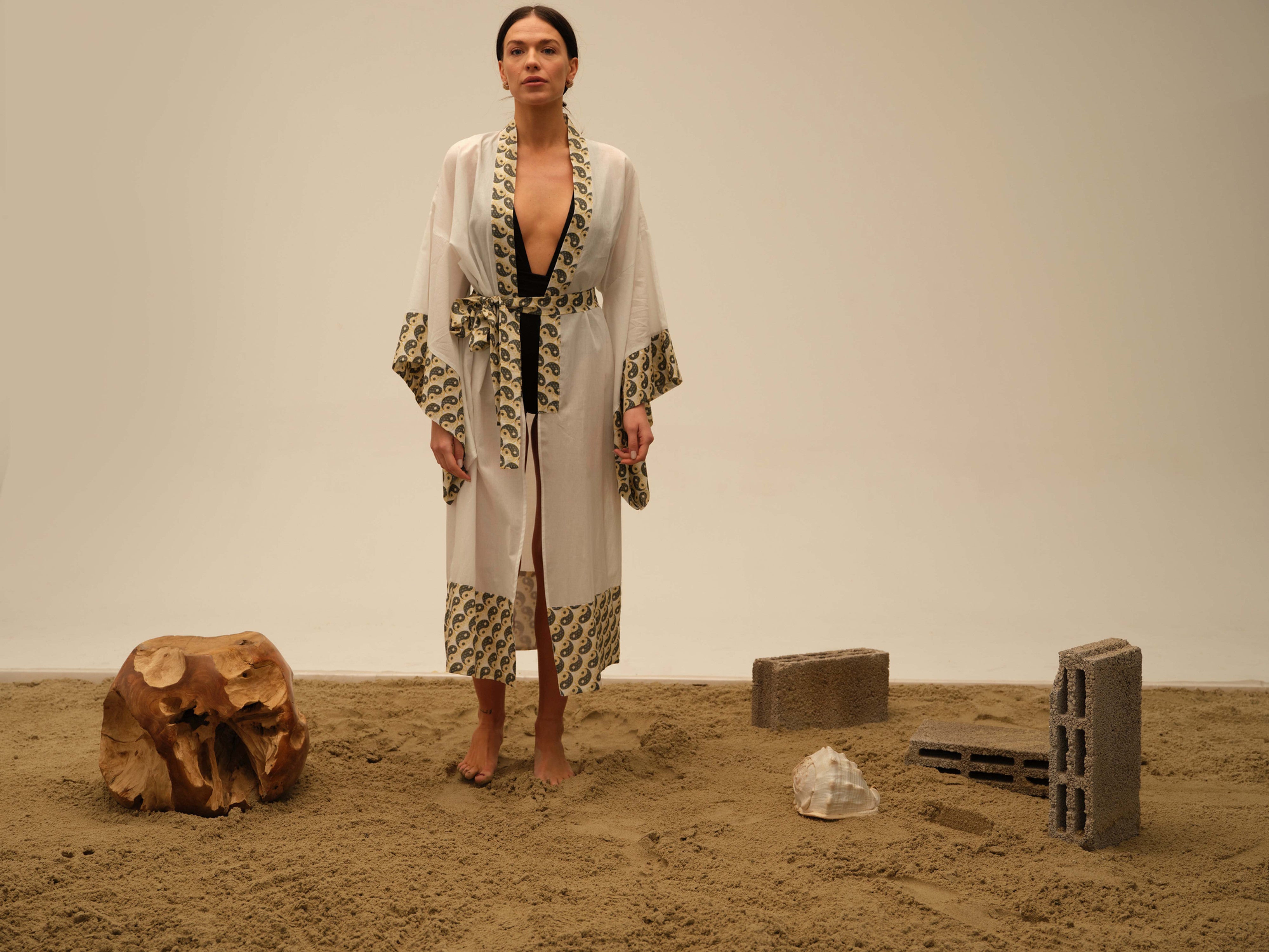 Halide Yin-Yang Kimono