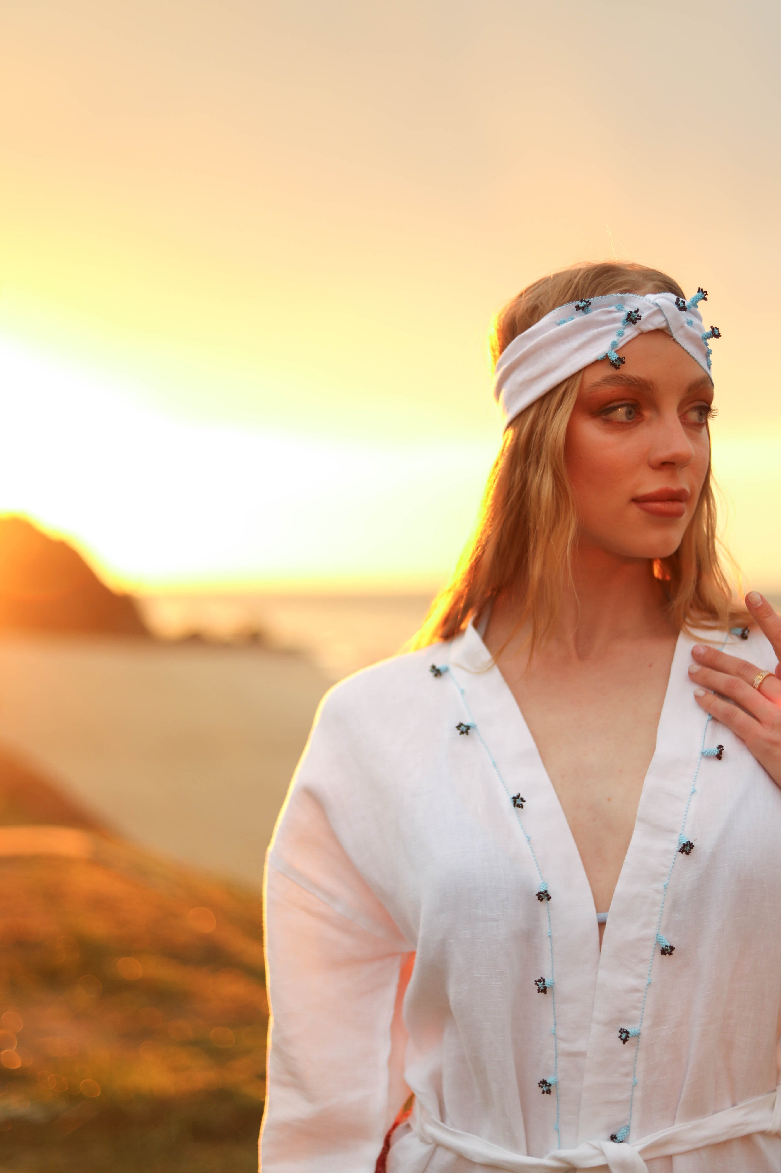 Blue Hyacinth Linen Hair Band White-Black