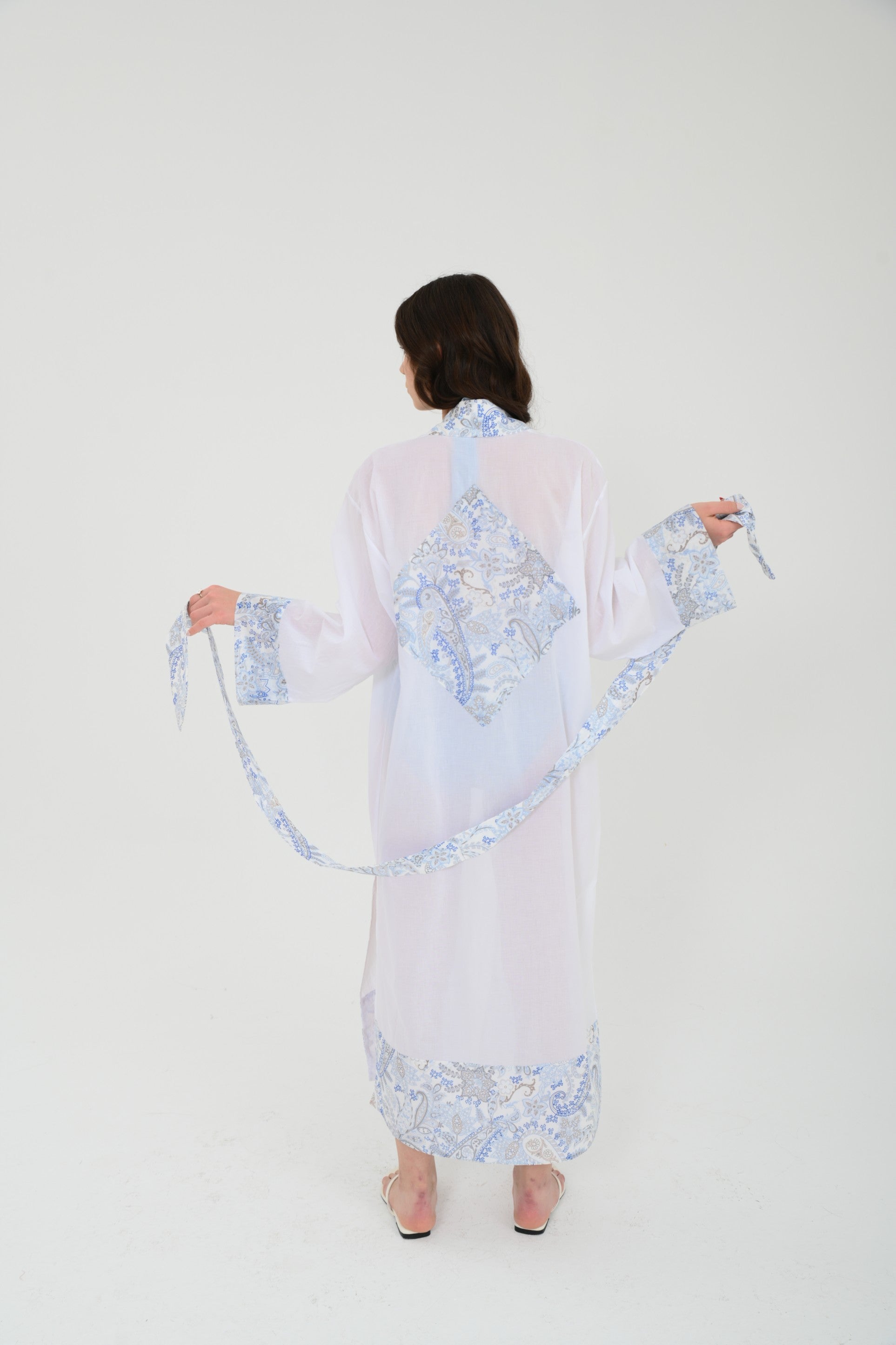 Halide Neslisah Kimono