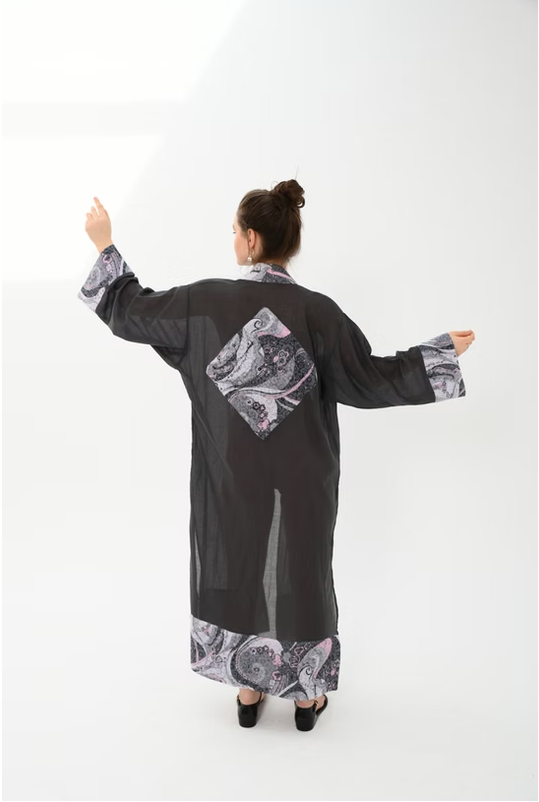 Mira Kimono