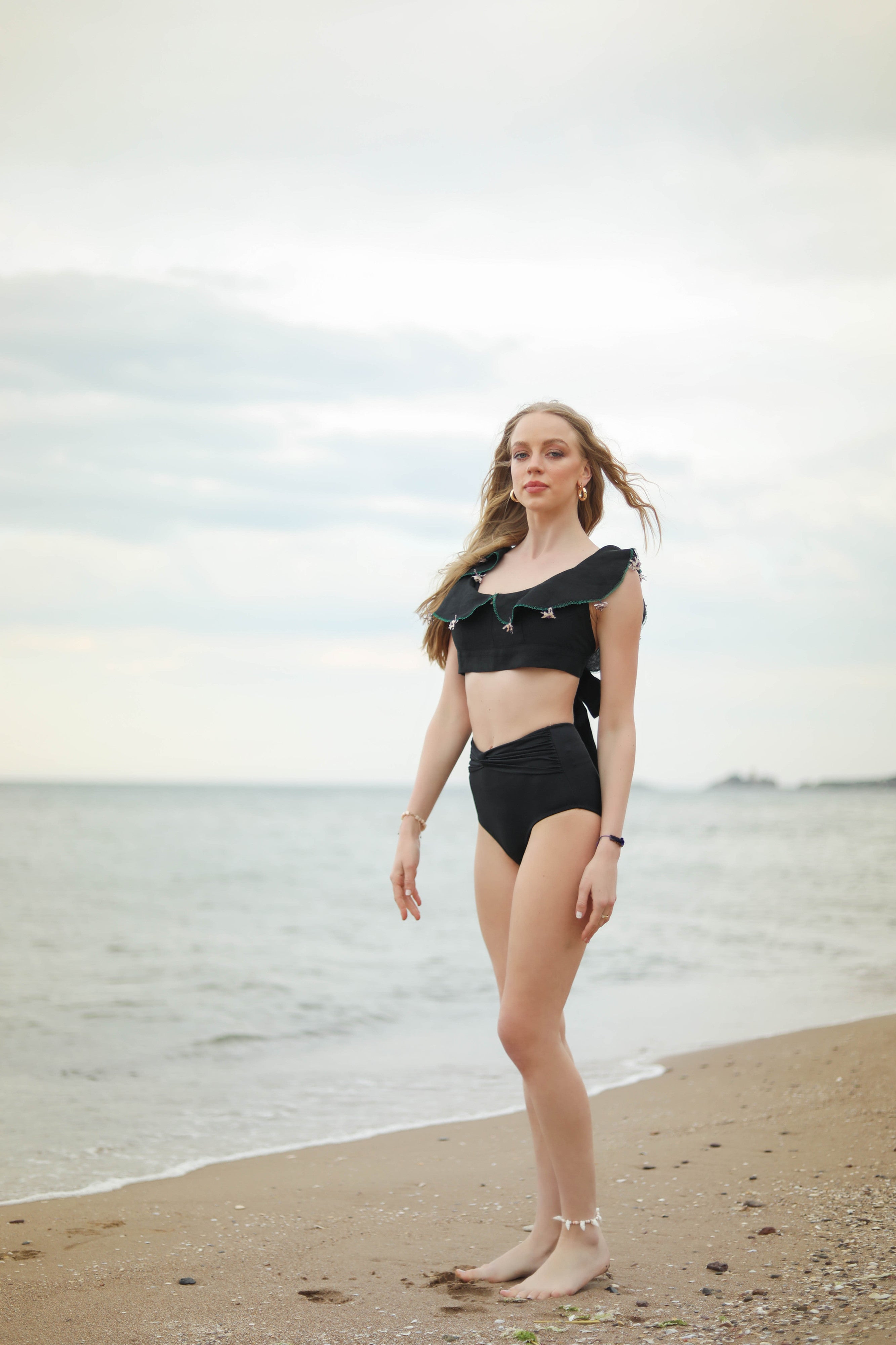 Chakır Dikeni Crop Top Ecru-Black